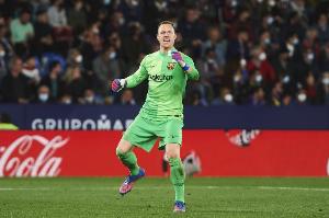 西媒:特尔施特根恢复情况顺利,即将恢复合练有望赛季末重返赛场